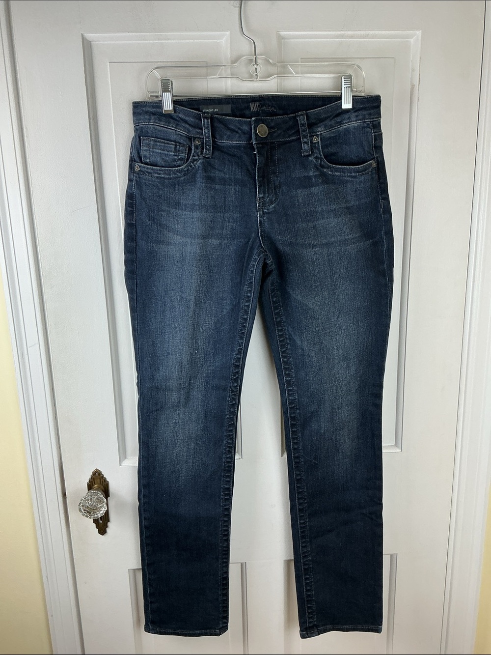 Kut from the Kloth Straight Leg Jeans Size 6